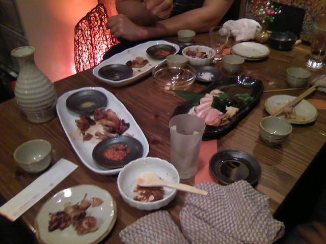 阪急 南森町にある長崎芳寿豚と長崎野菜の「くんち」